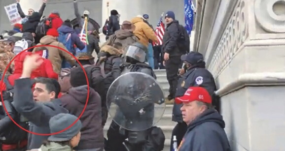 Ex-newspaper editor from Manhattan booked for participating in Jan. 6, 2021 Capitol insurrection 3 Elliot Resnick (circled) on the steps of the East Wing of the Capitol